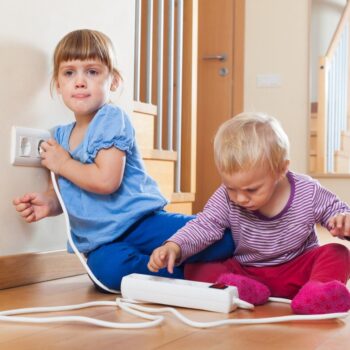 La sécurité des enfants à la maison : les équipements et bonnes pratiques